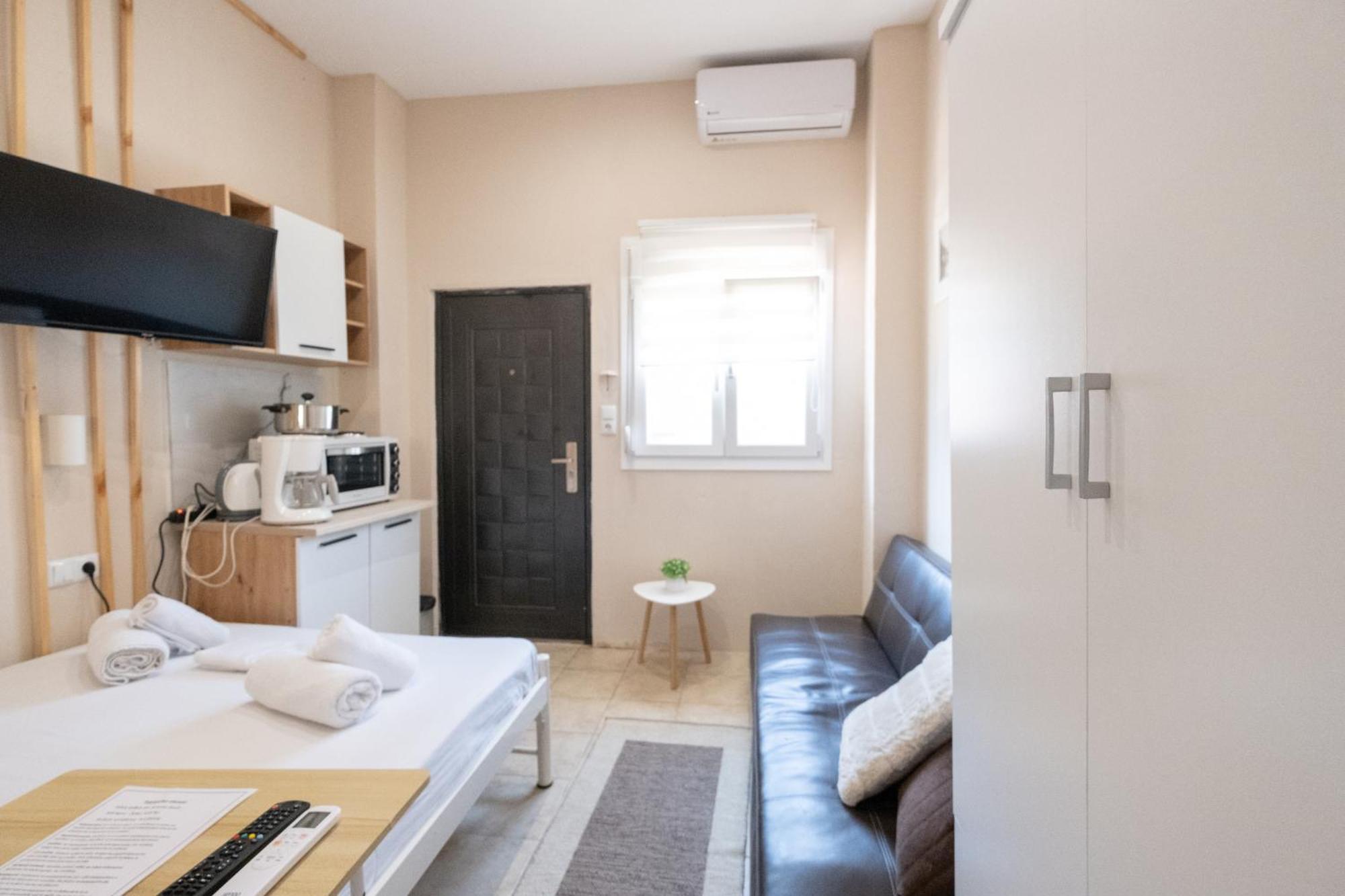 Athanias Apartment